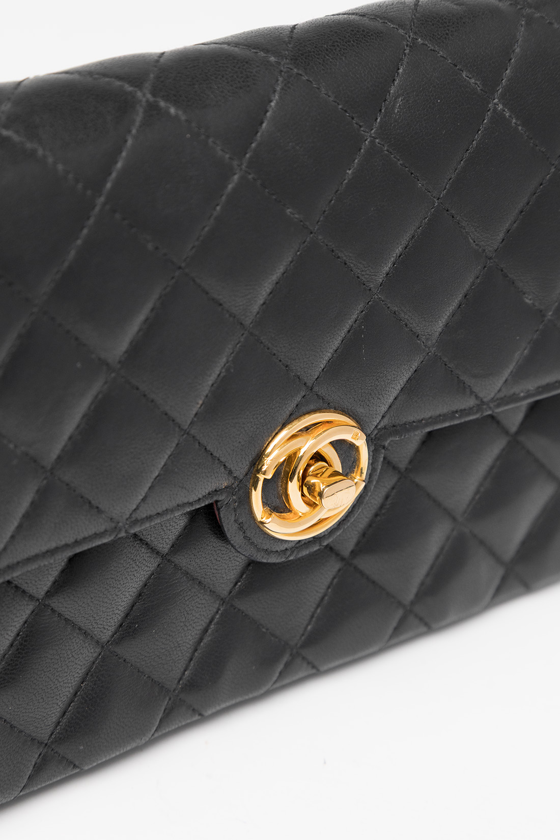 chanel gold logo circle vintage