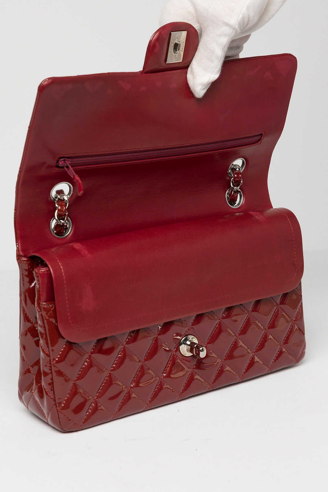 chanel inner flap red