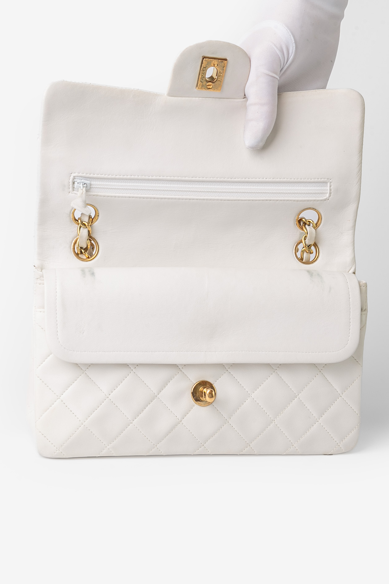 chanel classic white bag vintage open