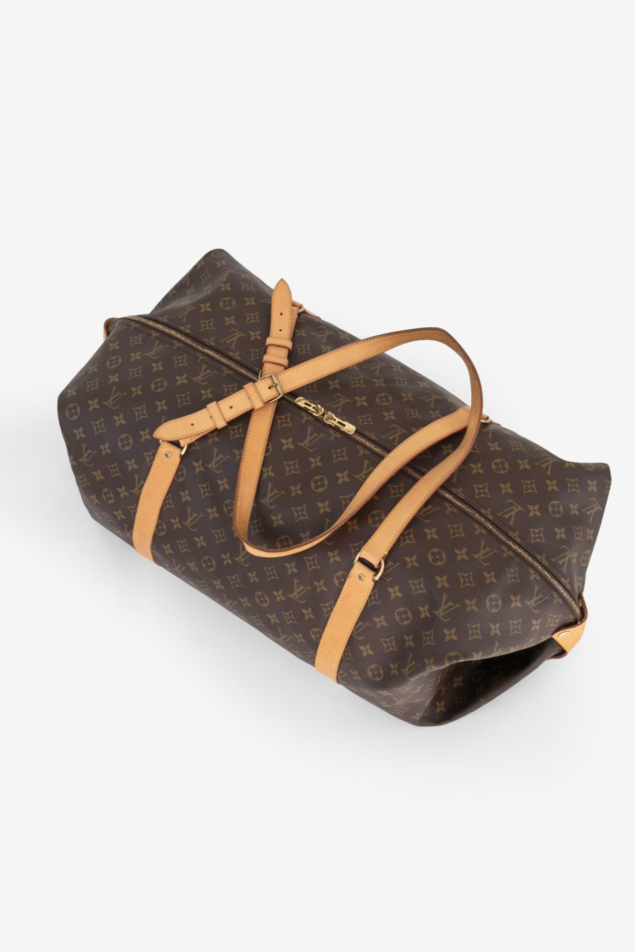 louis vuitton kabul monogram canvas folded