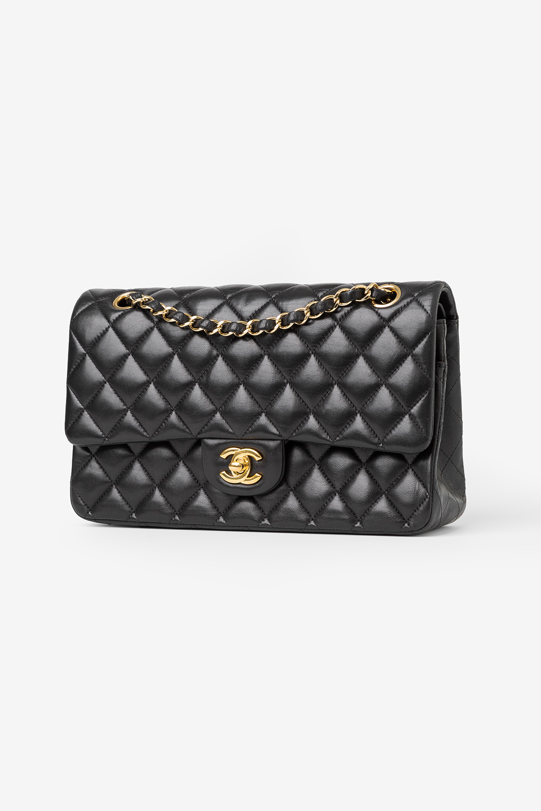 chanel classic medium black lambskin bag