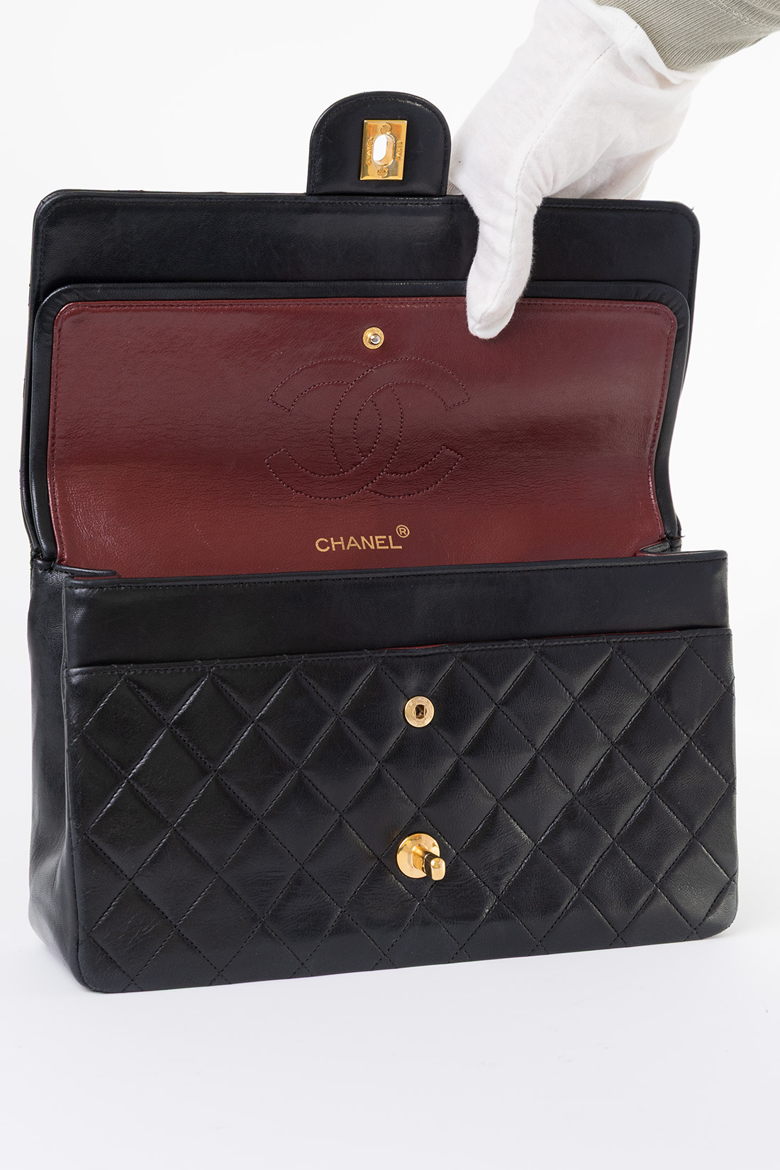 chanel vintage flap bag open