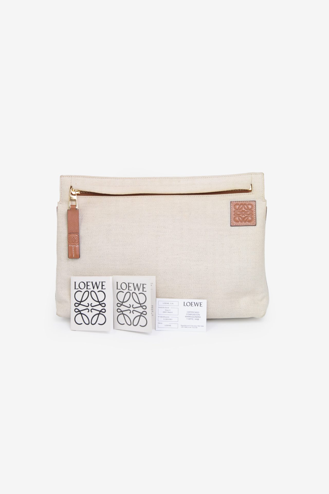 loewe clutch anagram
