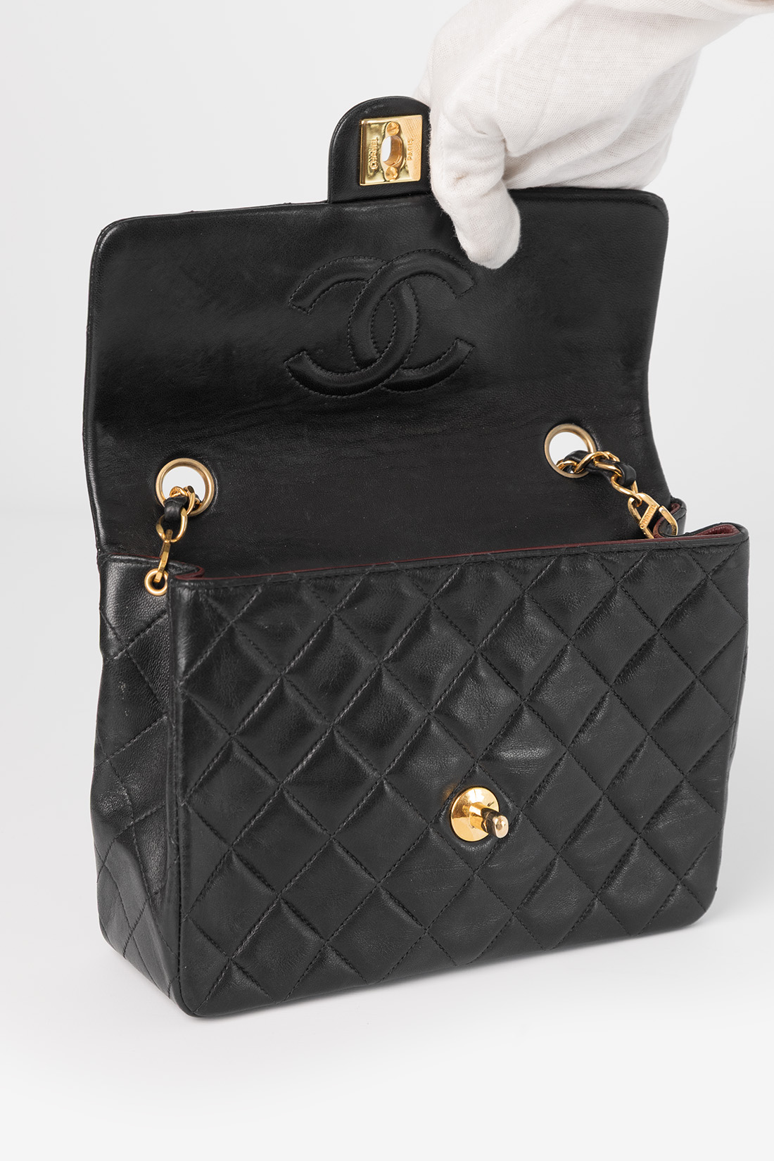 chanel square open