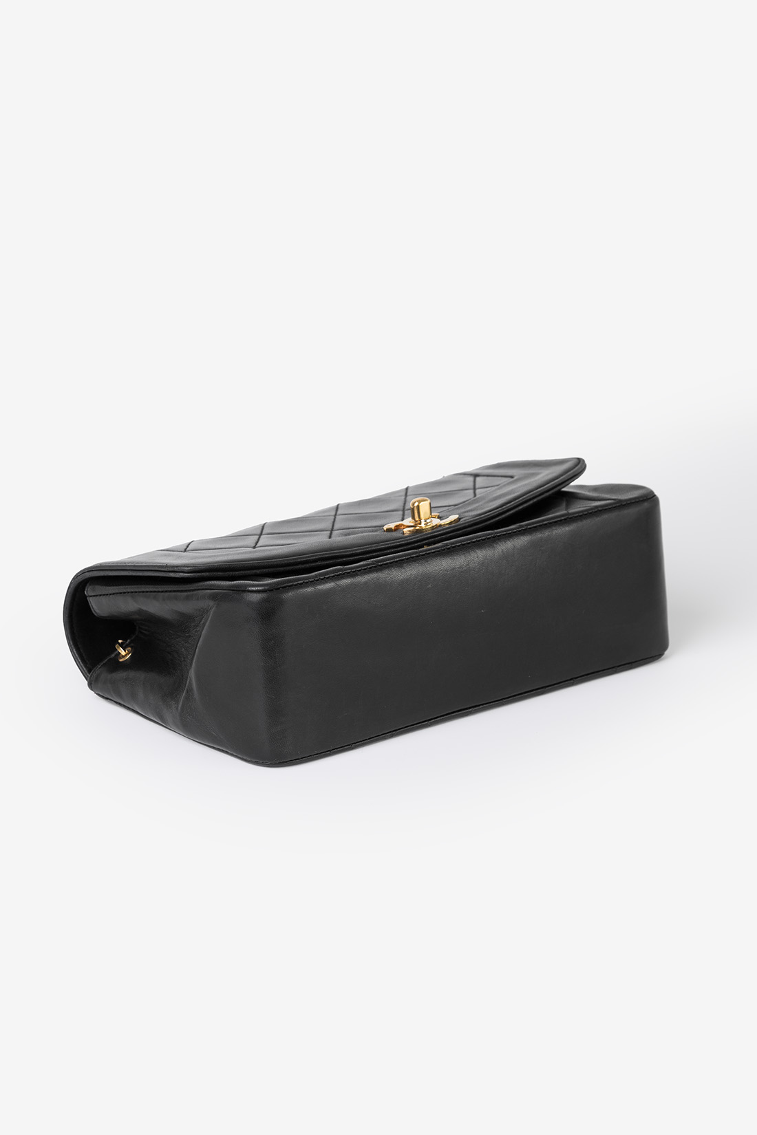 chanel vintage bag base