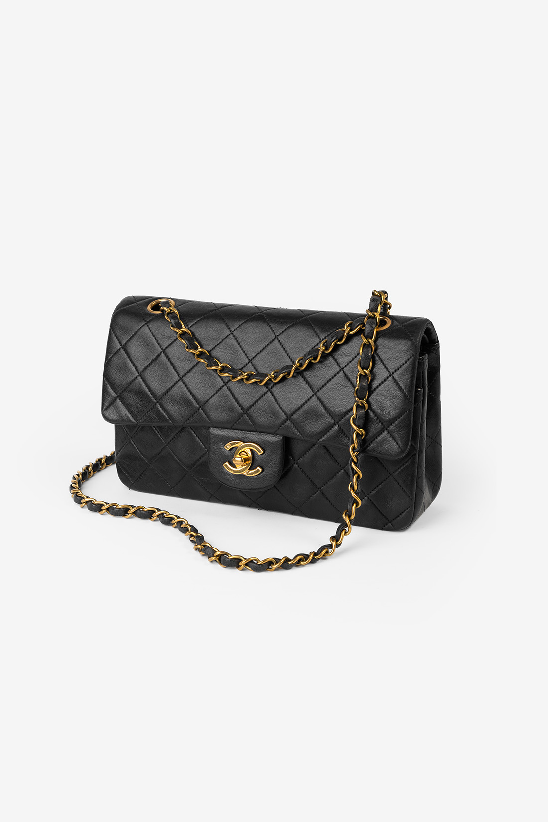 chanel classic flap bag small