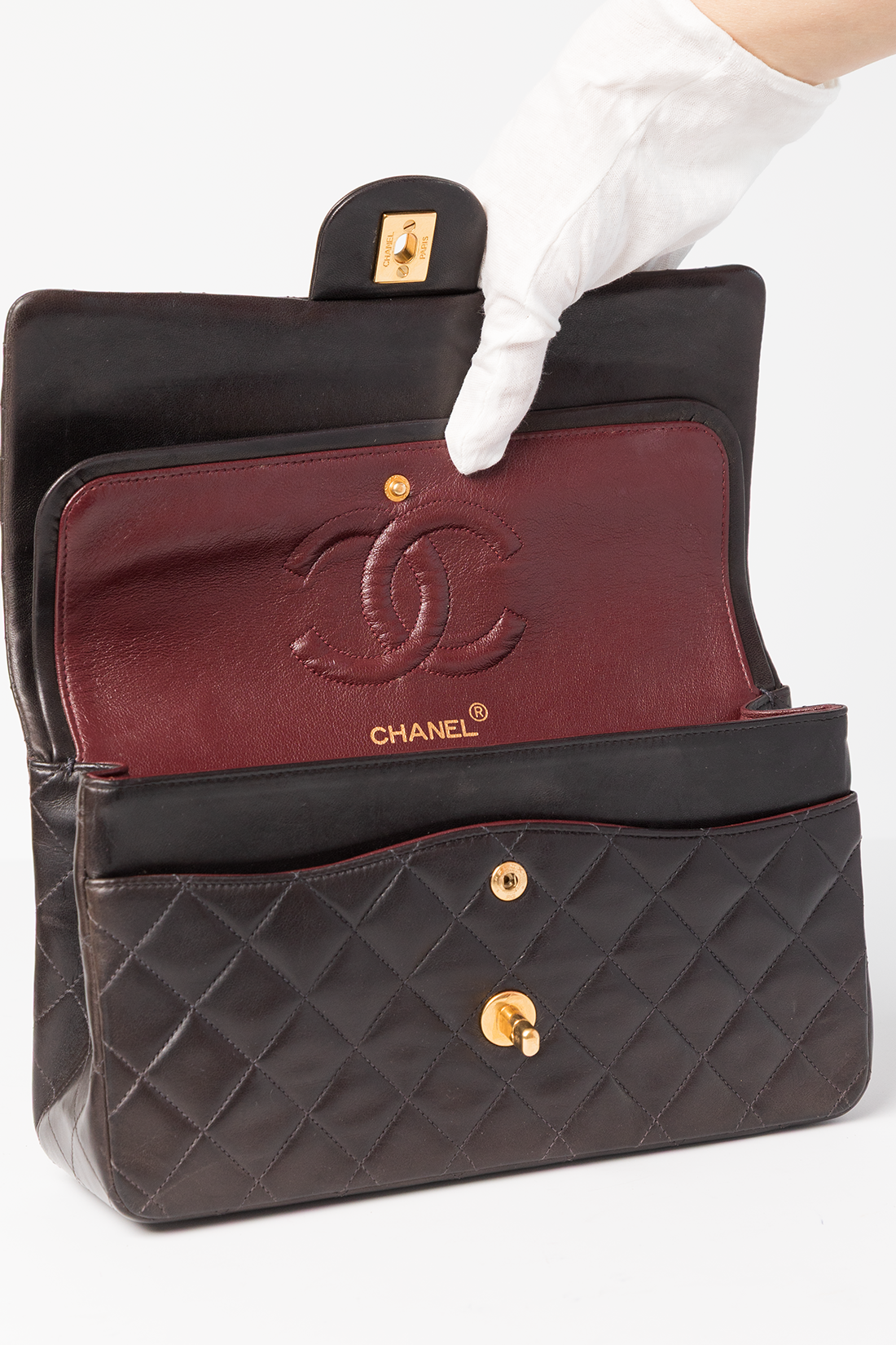 chanel bag open flap