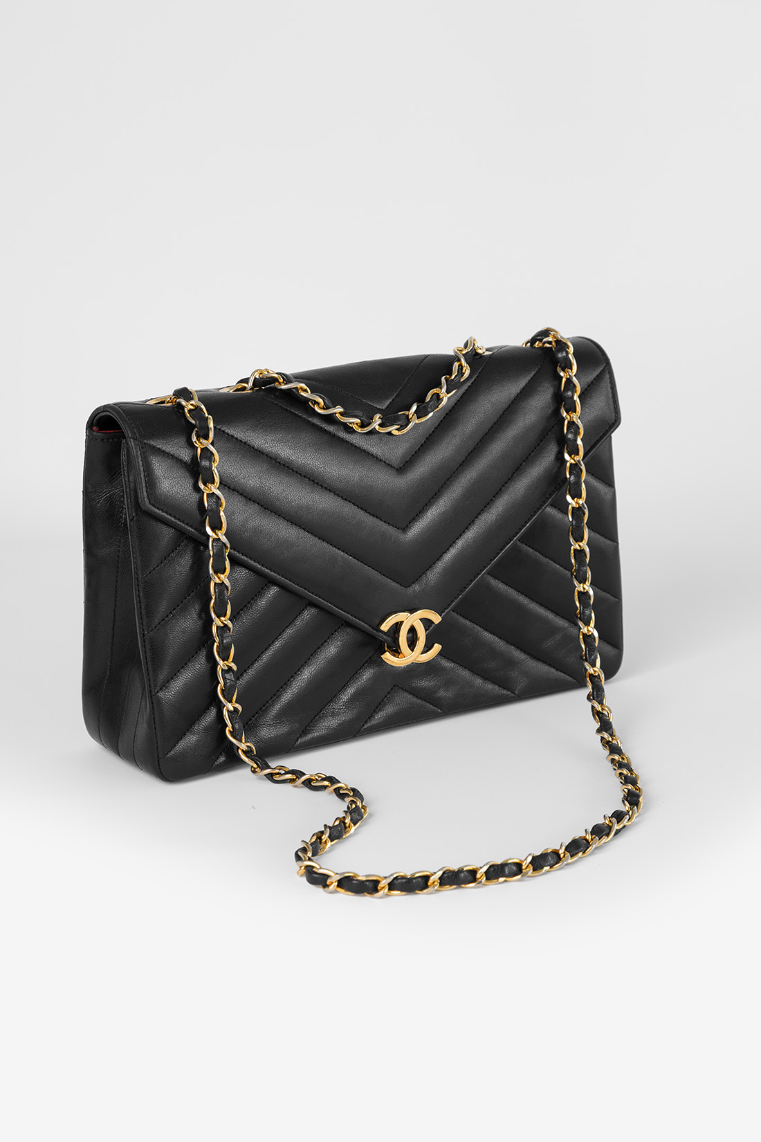 chanel vintage v stitch bag
