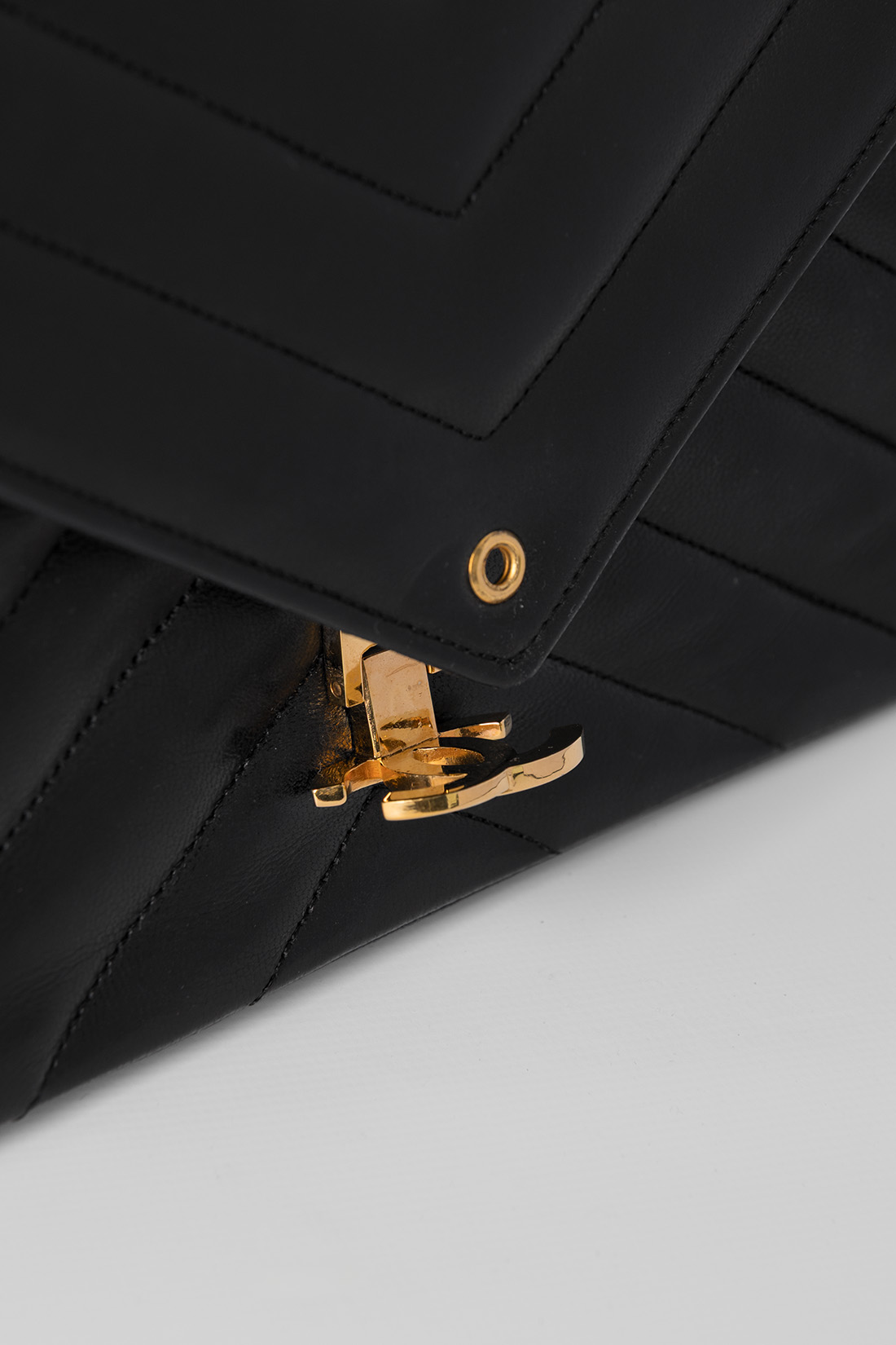 chanel vintage cc lock flip downwards