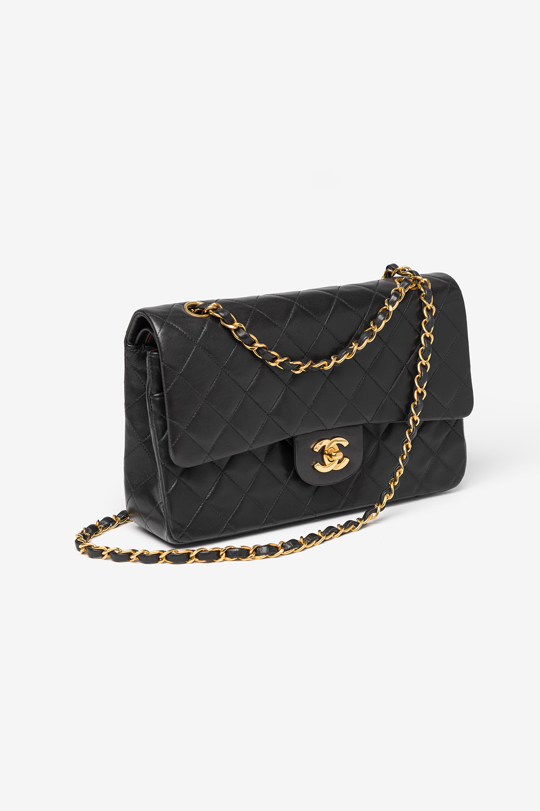 chanel classic medium vintage black