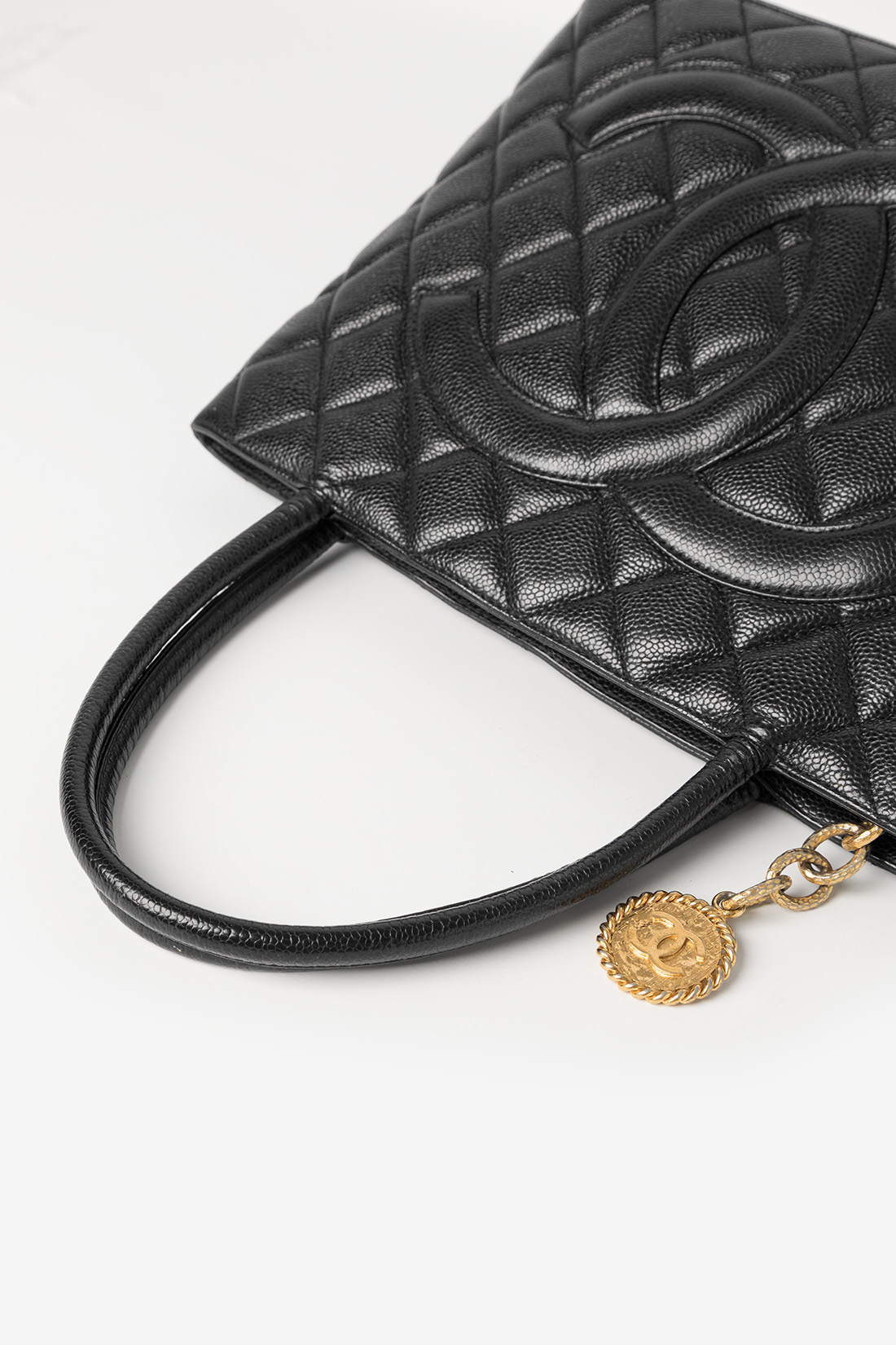 chanel handles