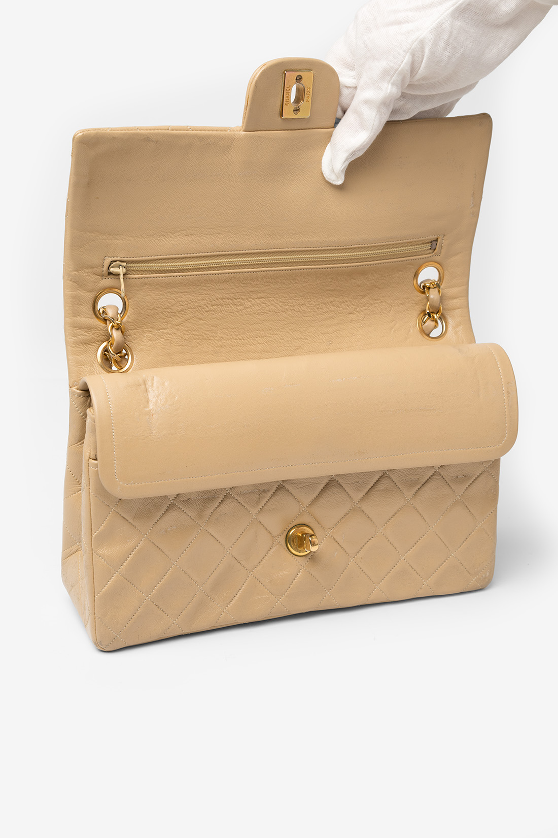 chanel bag open flap