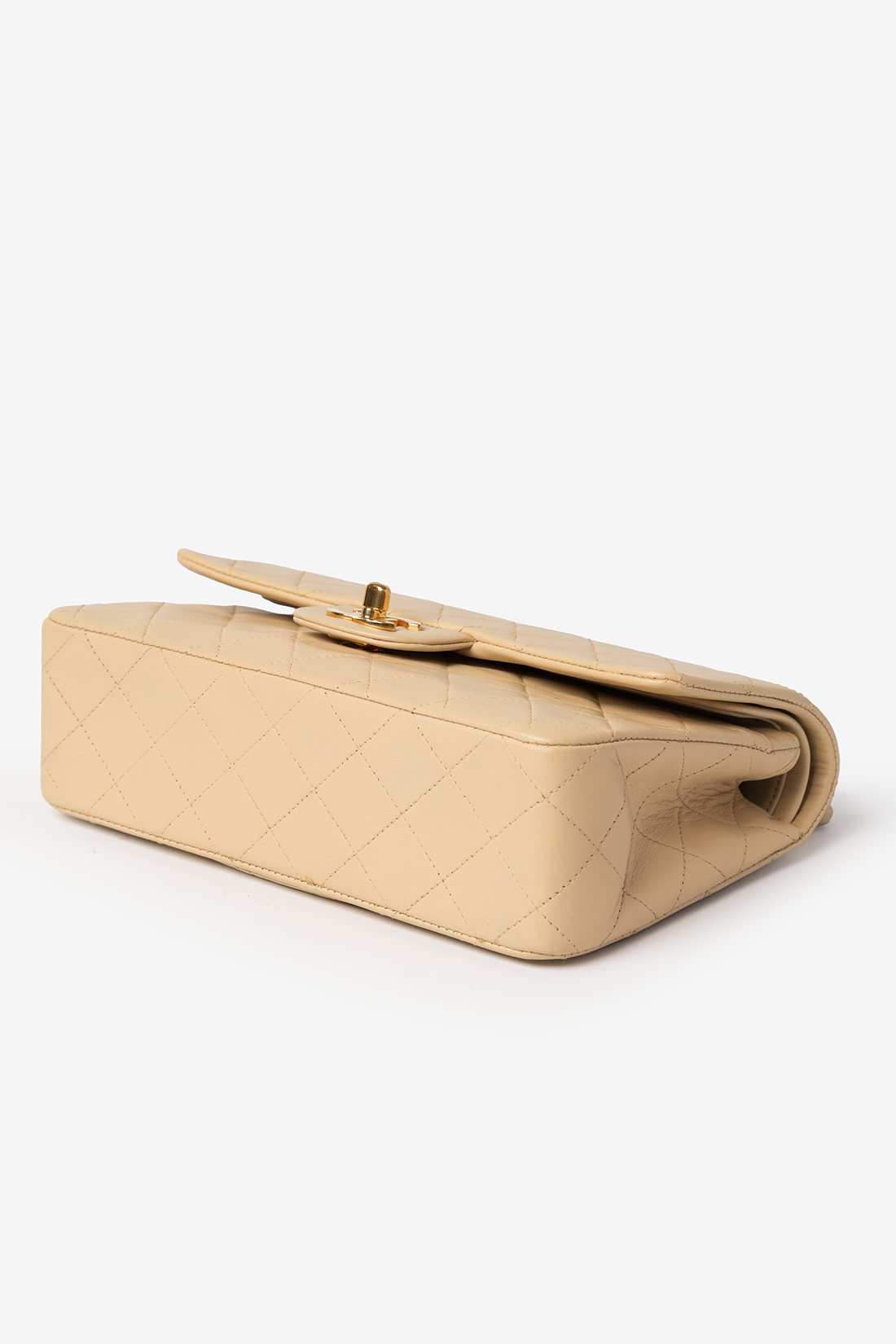 chanel beige small edges