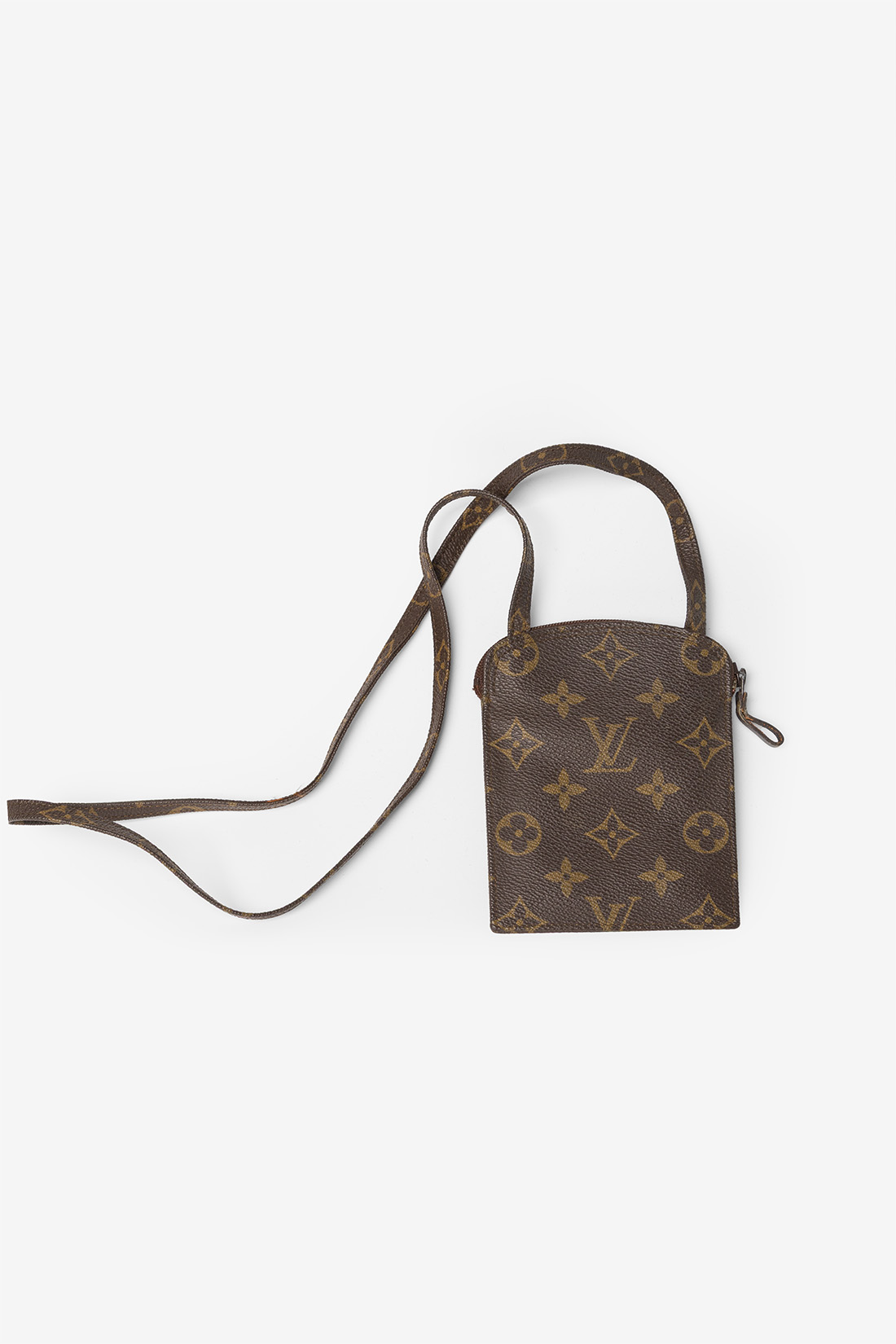 pochette secret by louis vuitton